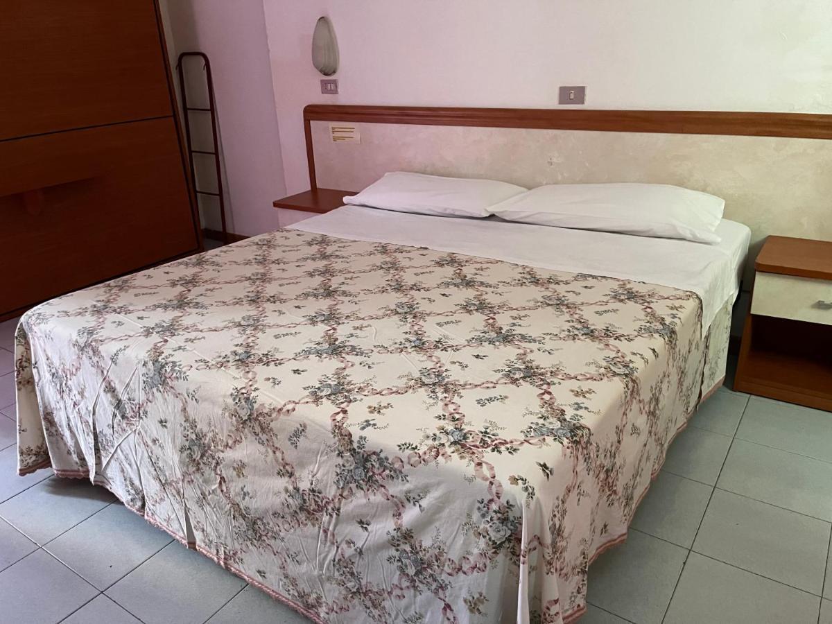Hotel Zucconi Montecatini Terme Exterior photo